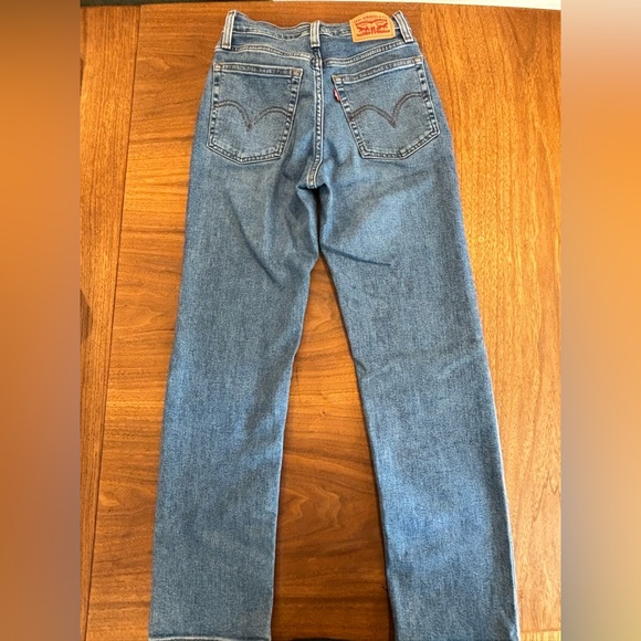Levis wedgie straight size 25 - Picture 5 of 6